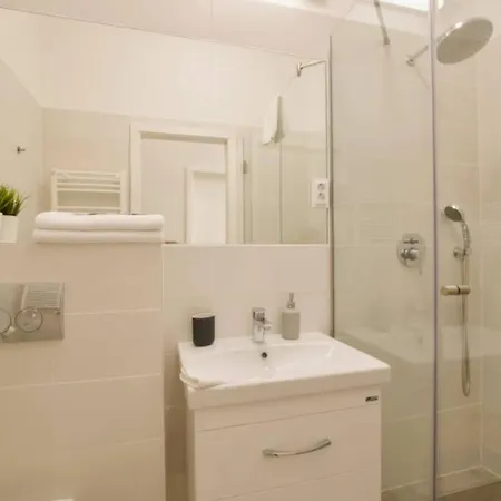 Klauzal Garden Apartments-studio K22 Apartment